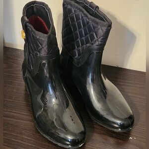 Tommy Hilfiger Black  Quilted Rain Boots Size 7